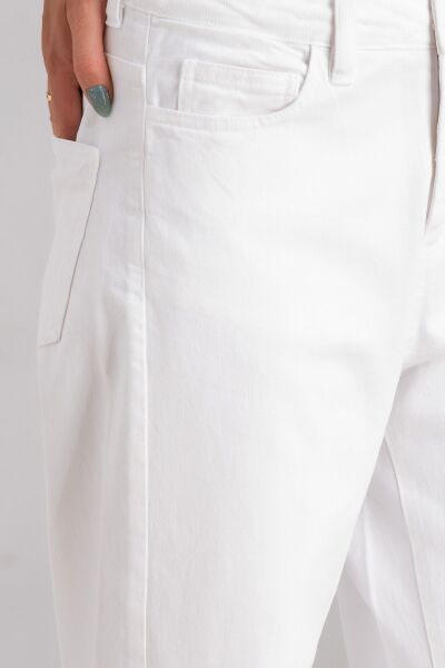 Kadın Bol Paça Beş Cepli Paça Saçaklı Likralı Pamuklu Pantolon Beyaz - M