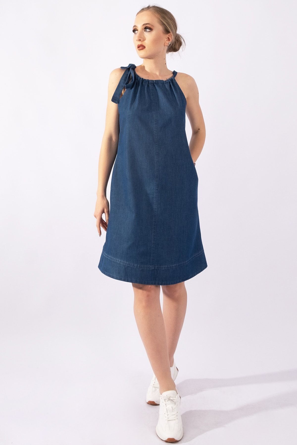 Kadın Etek Ucu Pervazlı Boyundan Bağlamalı Cepli Pamuklu Dokumat Elbise indigo mavi - M