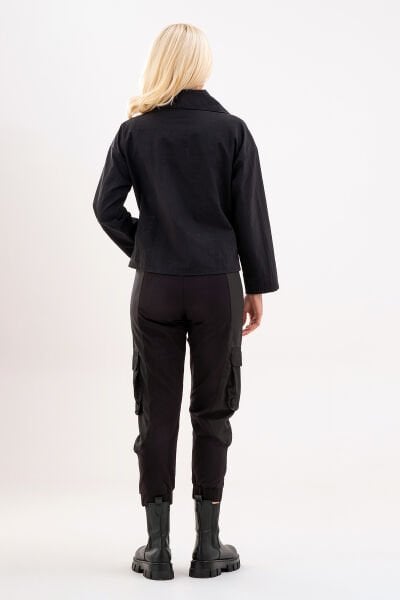 Bold & Young Kadın Polyamid Karışımlı Siyah Ceket – Cepli, Asimetrik, Tek Düğme XXL
