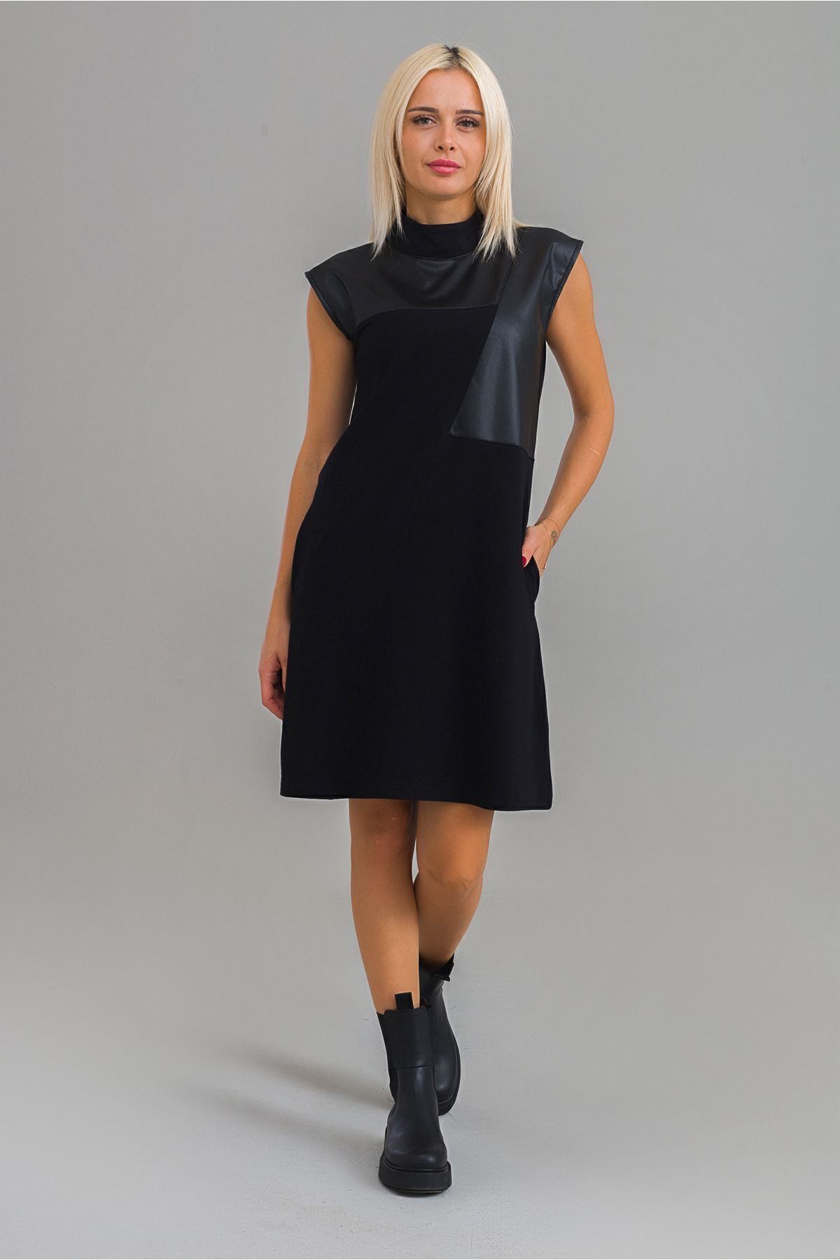 Kadın Siyah Renk Suni Deri Kombinli Pamuk Likralı Kolsuz Dik Yakalı Cepli Elbise Siyah - L