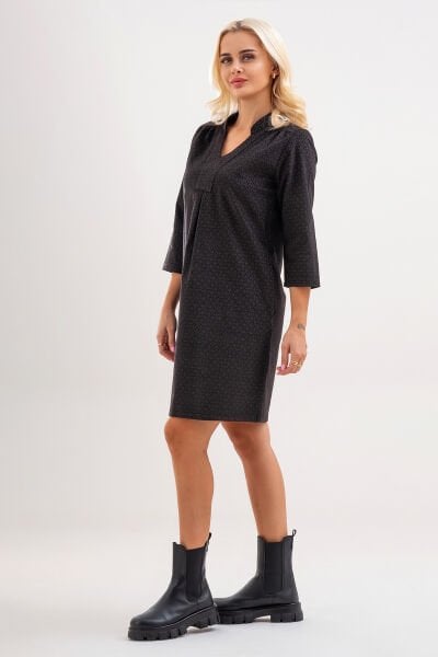 Bold & Young Kadın Siyah Kadife Desenli Elbise – V Yaka, 3/4 Kol, Günlük Şık Model 2XL