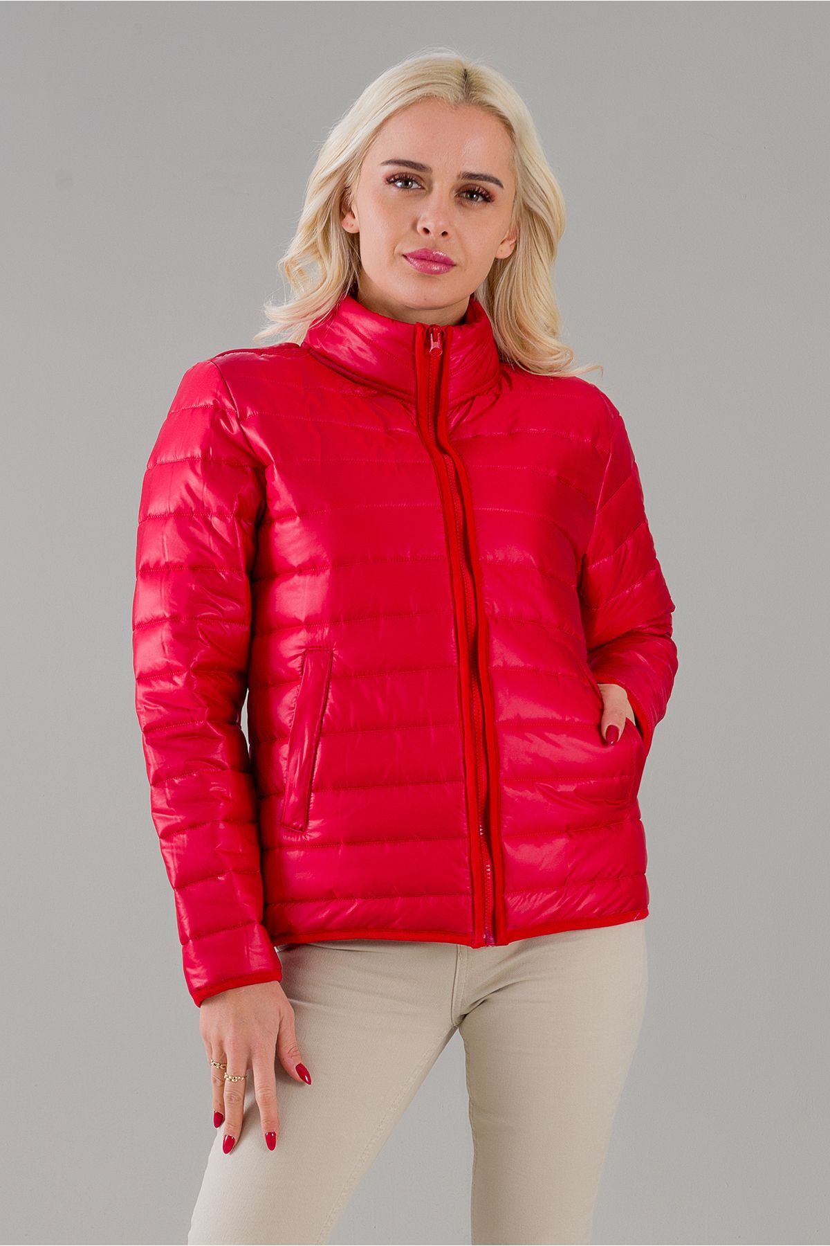 Siyah Şişme Dik Yaka Metal Fermuarlı Mont Kırmızı - S