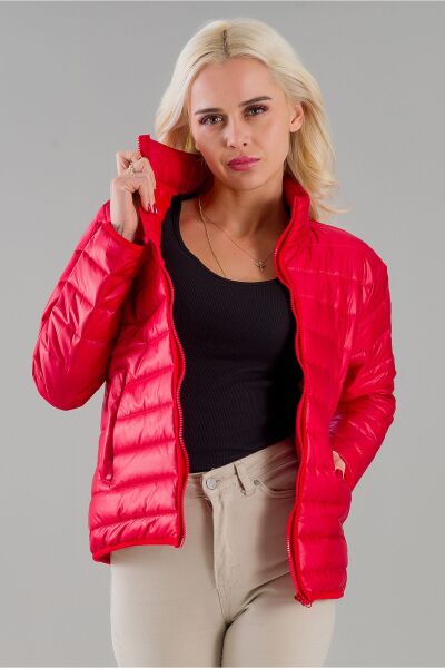 Siyah Şişme Dik Yaka Metal Fermuarlı Mont Kırmızı - S