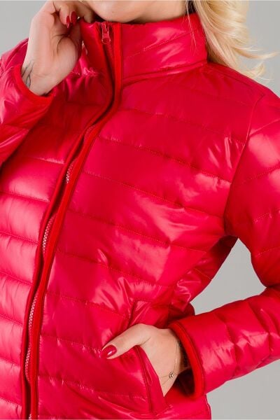 Siyah Şişme Dik Yaka Metal Fermuarlı Mont Kırmızı - S