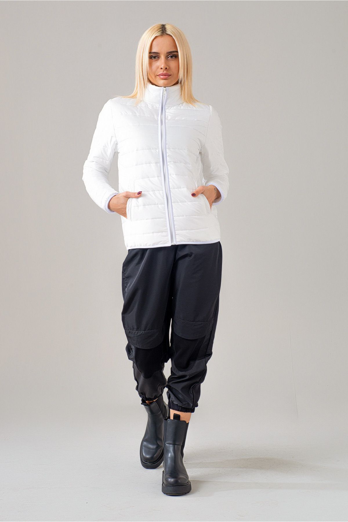 Siyah Şişme Dik Yaka Metal Fermuarlı Mont Beyaz - XS