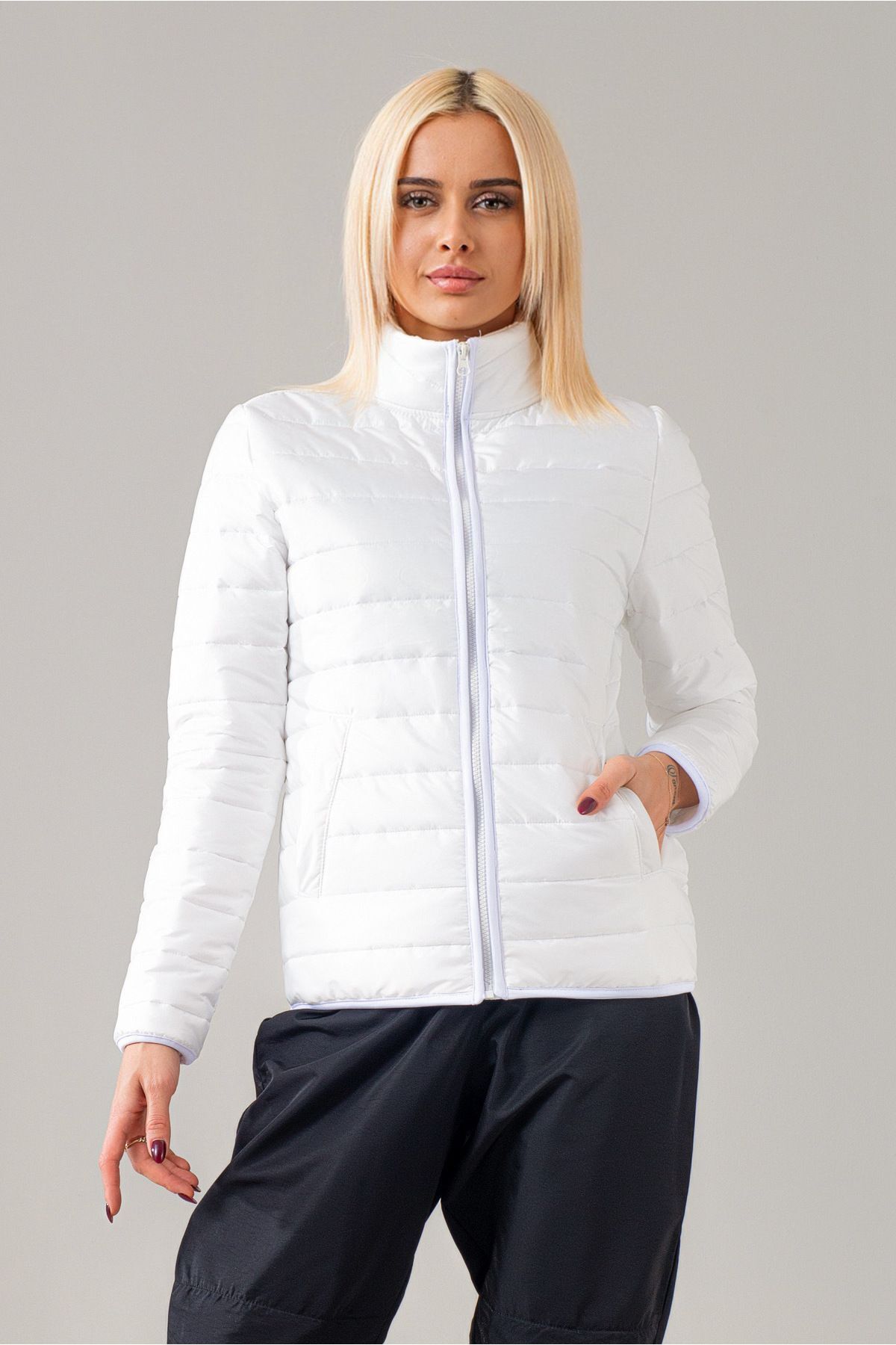 Siyah Şişme Dik Yaka Metal Fermuarlı Mont Beyaz - XS