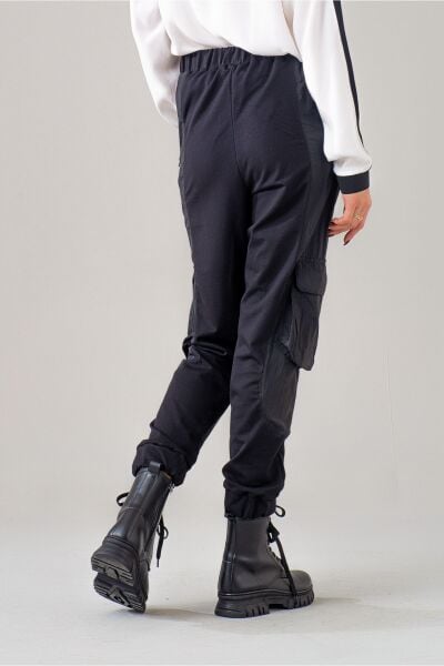 Kadın Kargo Cepli Siyah Polyamid Karışımlı Beli Lastikli Paça Lastikli Pamuk Likra Pantolon Siyah - M