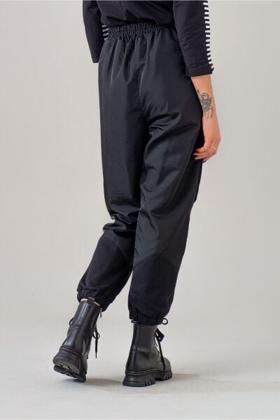 Kadın Siyah Polyamid Karışımlı Beli Lastikli Paça Lastikli Paraşüt Pantolon Siyah - S
