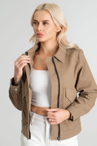 Kadın Pamuk Likralı Kumaş Fermuarlı Kapaklı Cepli  Ceket Haki - S
