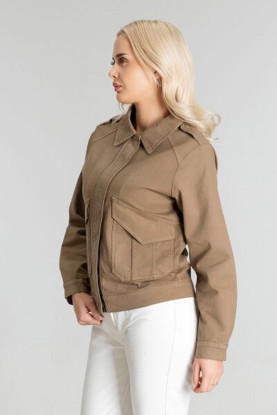 Kadın Pamuk Likralı Kumaş Fermuarlı Kapaklı Cepli  Ceket Haki - S