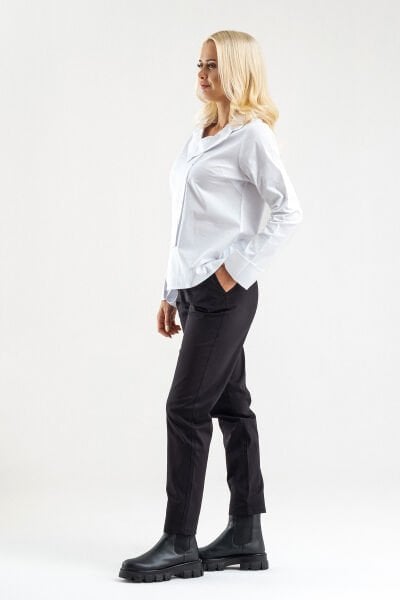 Bold & Young Kadın Manşetli Asimetrik Bebe Yaka  Likrali Pamuklu Bluz Beyaz - 3XL