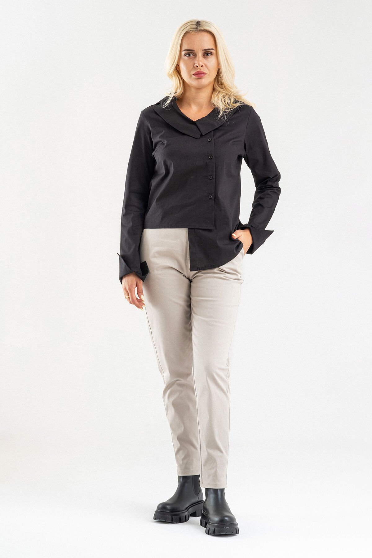 Bold & Young Kadın Manşetli Asimetrik Bebe Yaka  Likrali Pamuklu Bluz Siyah - XXL