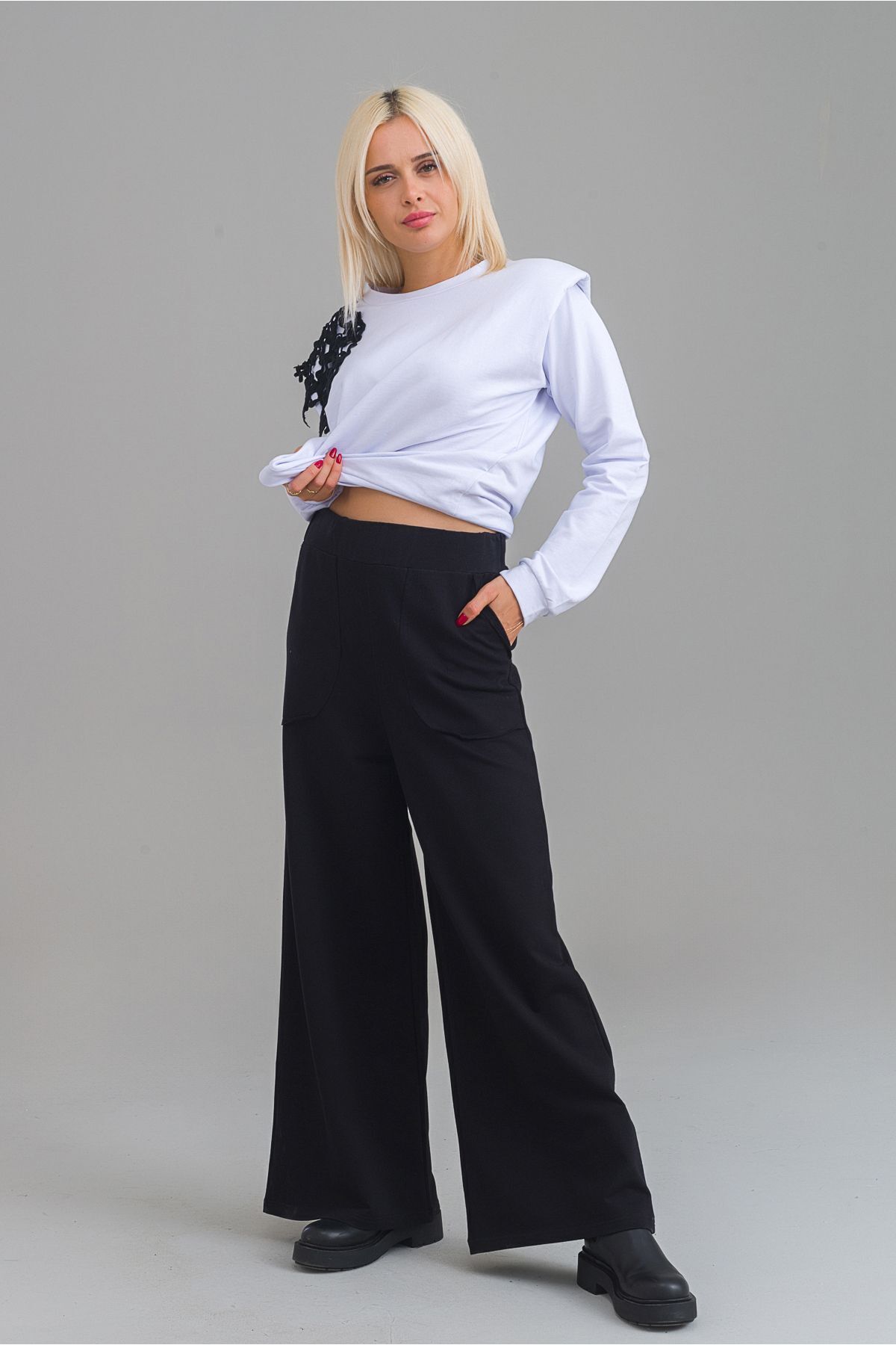 Kadın Siyah Renk Viskon Polyester Likralı Cepli Bol Paça Beli Lastikli Pantolon Siyah - XL