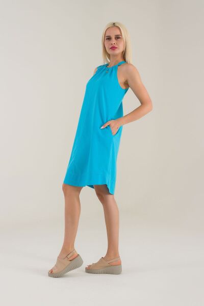 Kadın Etek Ucu Pervazlı Boyundan Bağlamalı Cepli Pamuklu Dokumat Elbise Mavi - S