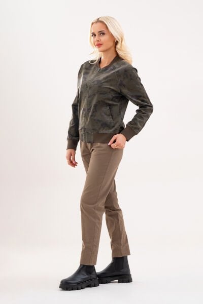 BOLD & YOUNG Kadın Desenli Likralı Pamuklu Kadife Kumaş, Çift Cepli, Kaşkorseli Pilot Mont 3XL - Kamuflaj Baskı