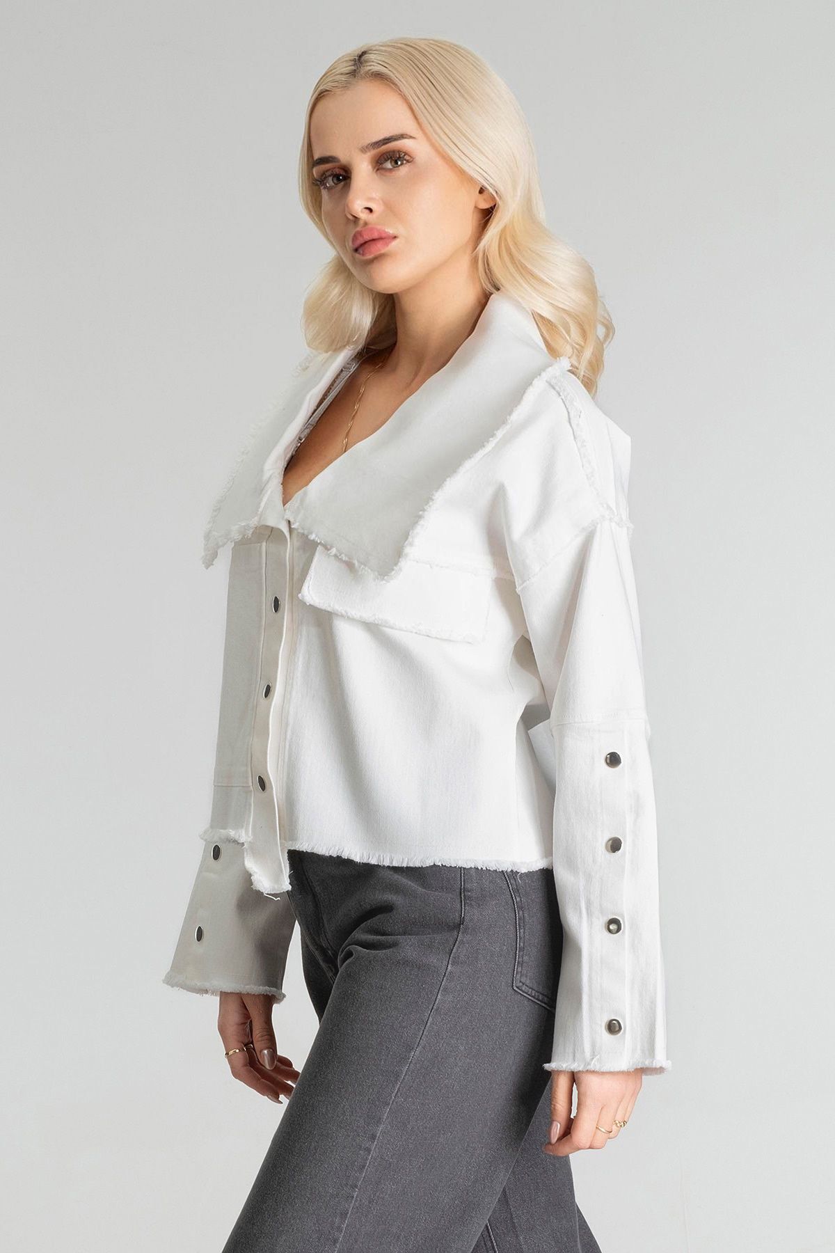 Kadın Power Likralı Pamuklu Kumaş Kol ve Önü Çıt Çıtlı Pis Dikişli Mont Ekru - XL